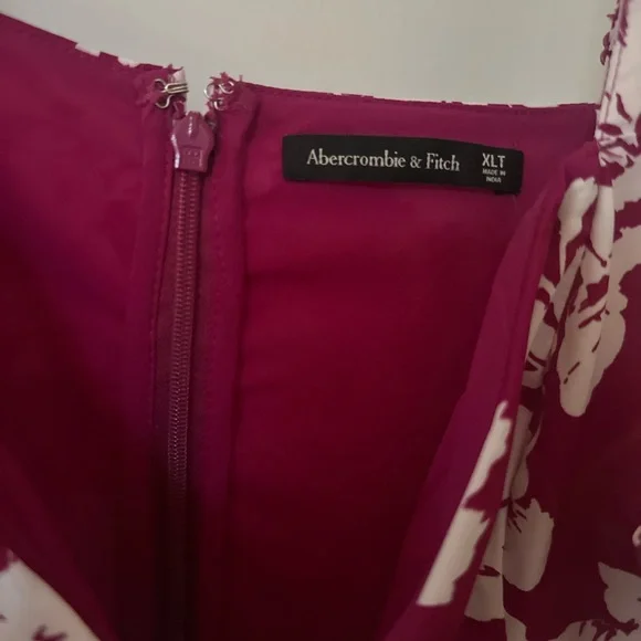 Abercrombie NWT Ruffle Tiered Maxi Dress - Picture 5 of 7